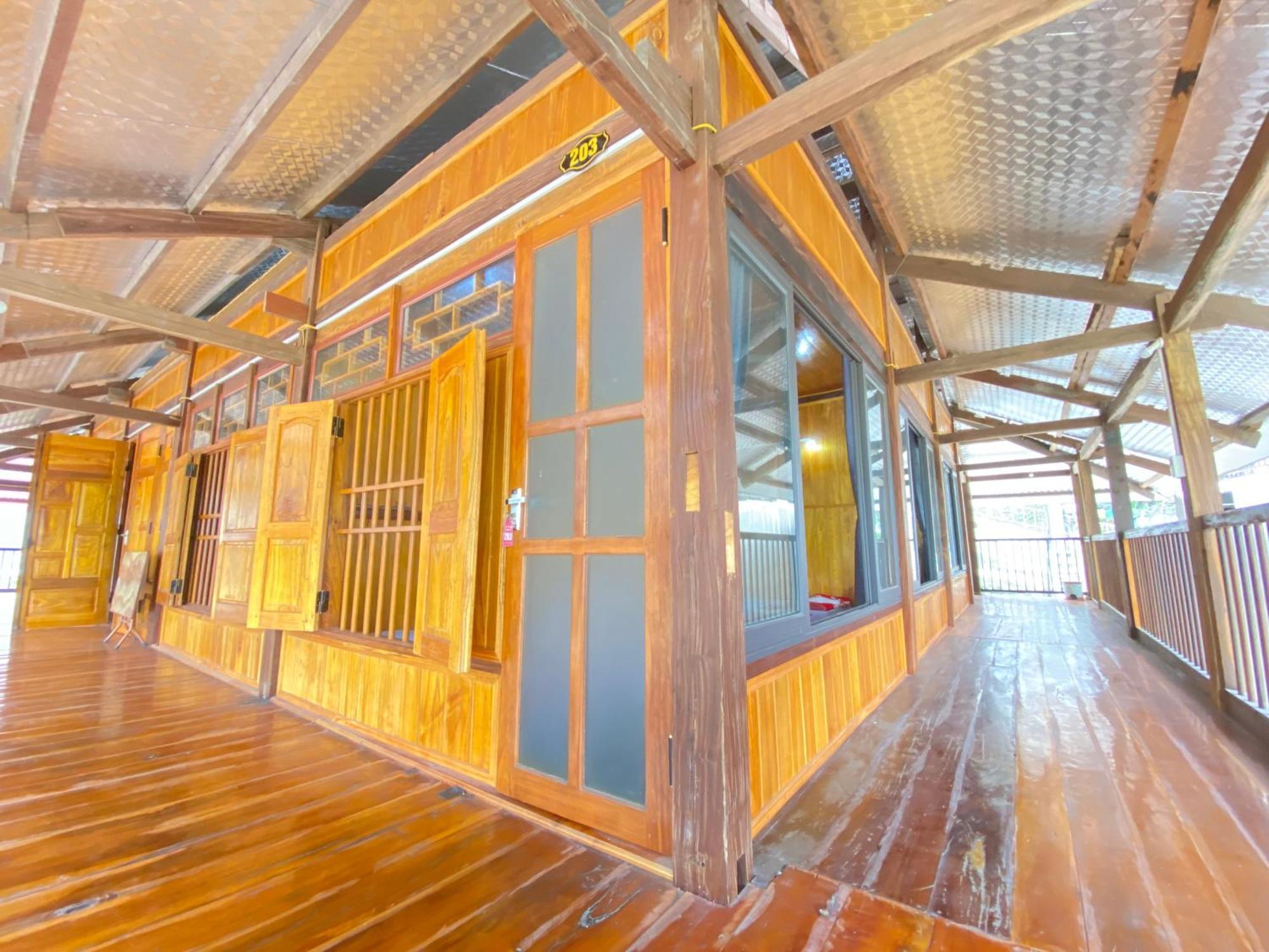 Duy Tuyen Ba Be Homestay Bac Kan Eksteriør billede